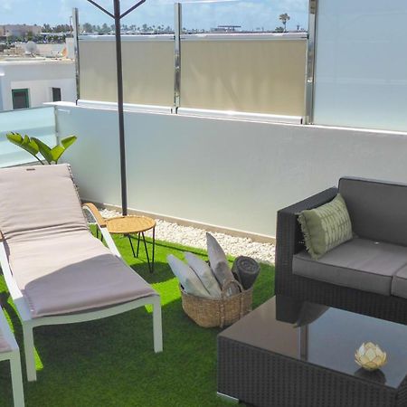 Apartamentos Mares De Lava - Playa Blanca Exteriör bild