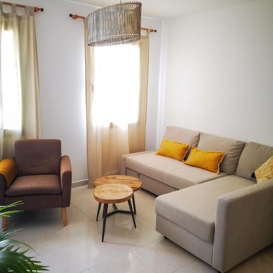 Apartamentos Mares De Lava - Playa Blanca Exteriör bild